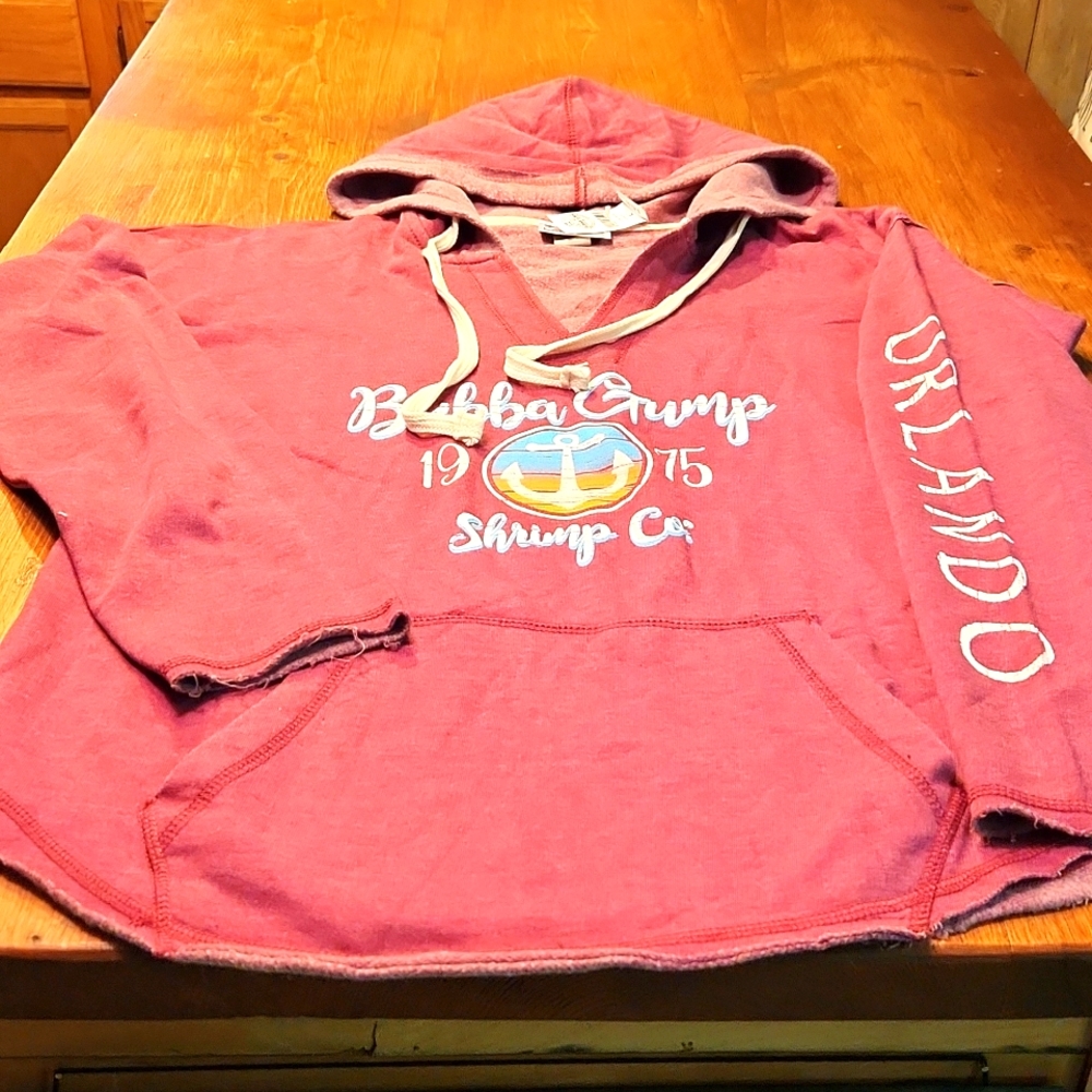 Bubba Gump V neck hoodie size L NWT